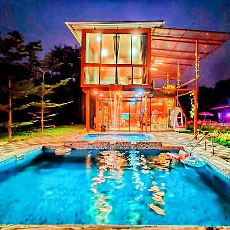 Crystal Springs Villa - A Picture-Perfect Retreat W Pool, Hammock, Gazebo Karjat Dış mekan fotoğraf