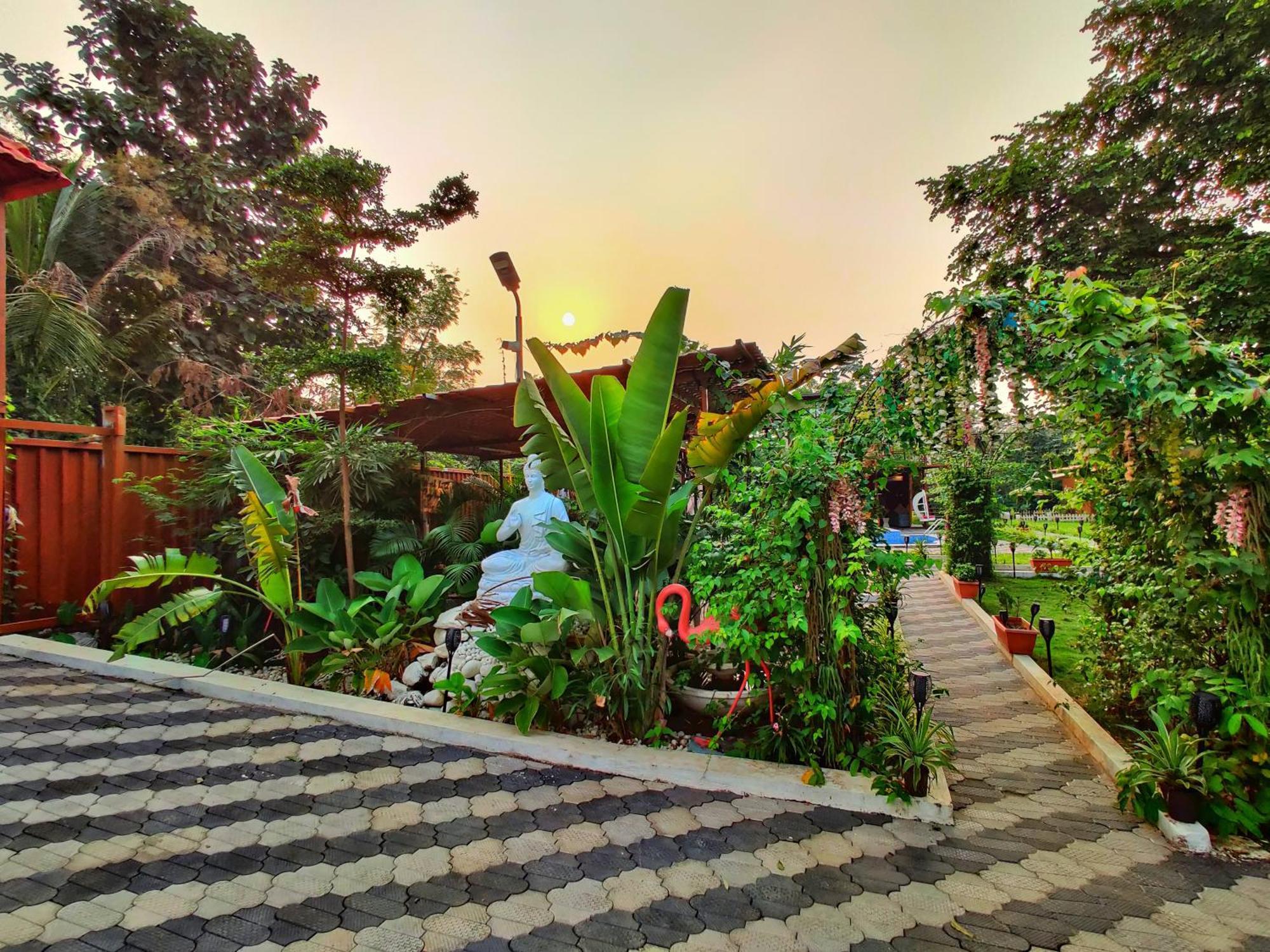 Crystal Springs Villa - A Picture-Perfect Retreat W Pool, Hammock, Gazebo Karjat Dış mekan fotoğraf